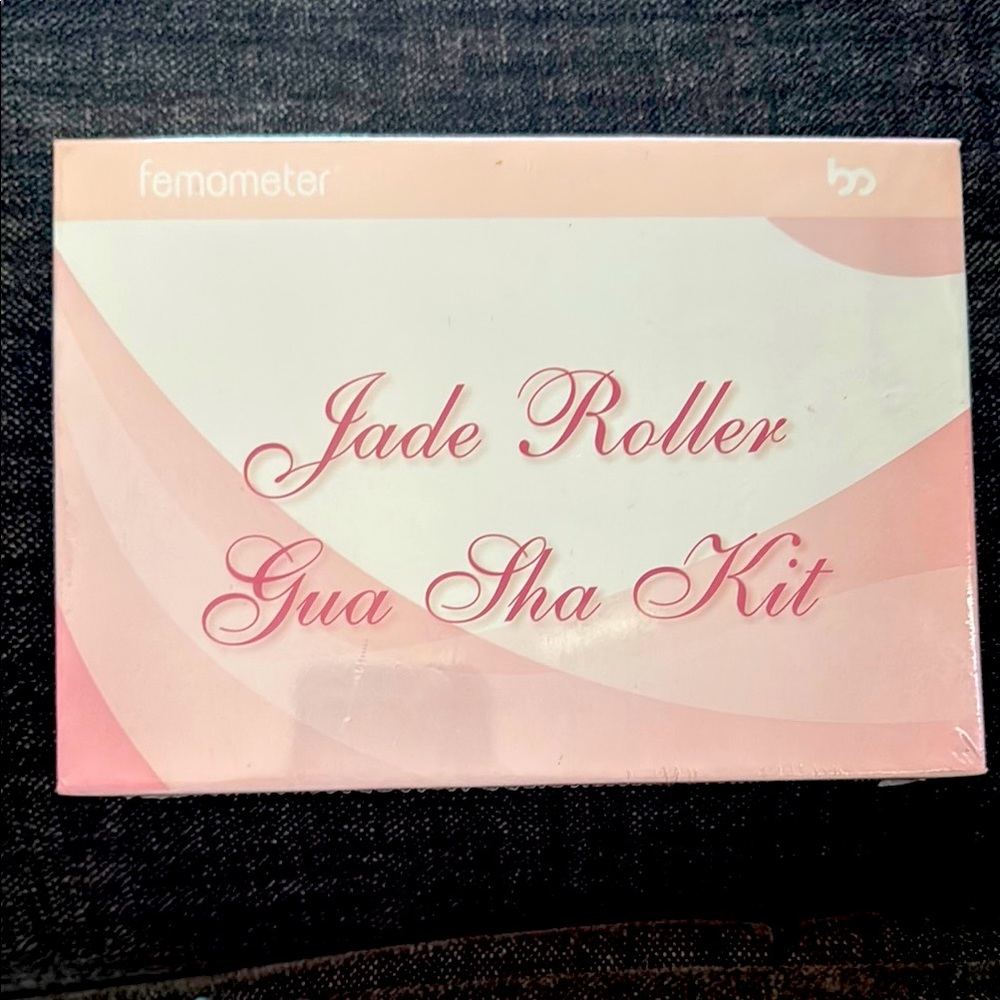 🆕 Femometer Jade Roller Gua Sha Kit
